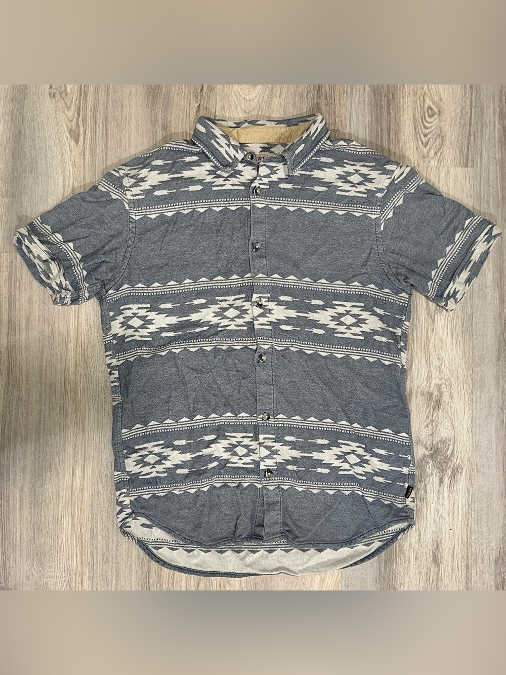 Burton Durable Goods Men’s Short Sleeve Button Shirt 100% Cotton Aztec Size L